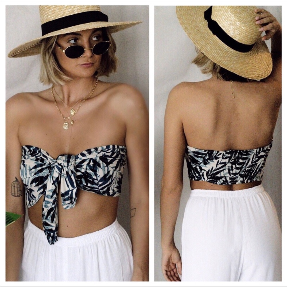 ✨NOW AVAILABLE ✨Printed Smocked Bandeau Top